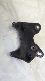 Купить Кронштейн катушки vw golf iv 2.0b 06a903103, фото thumb
