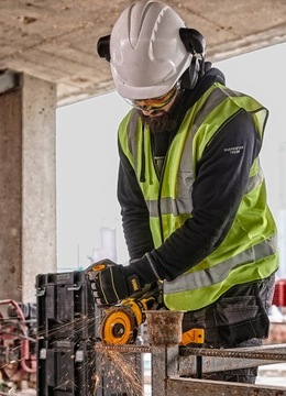 Шлифмашина 125 FlexVolt 54 В 2x9 Ач DeWALT DCG418X2