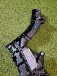 фото thumb №11, Volvo v60 напрямна бампера кронштейн задня 32390722