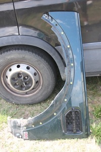 фото thumb №1, Land rover discovery 4 крила лівий