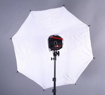 PARASOLKA SOFTBOX odbijająca 84cm czarna
