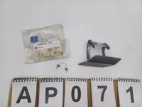 фото thumb №2, Mercedes w204 захист заглушка перед оригінал