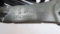 фото thumb №5, Peugeot 3008 5008 петля капота двигателя левое 9814189880 правое 9814188880