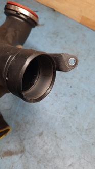 фото thumb №7, Труба повітря 30774692 volvo xc60 xc70 2.4 d5