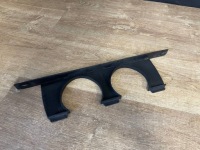 фото thumb №1, Направляющая бампера задняя оригинальный номер jaguar f-type x152 ex53-75018