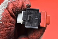 фото thumb №7, Выключатель кнопка sos mp6661 toyota proace city 16-21