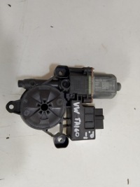 Купить Моторчик стекло правый задняя vw polo 2g 5q0959408d, фото thumb