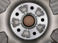 фото thumb №10, Диск hyundai ioniq 5 19'' 7,5j et-49,5 5x114,3 52910-gi610 идеальная