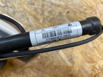 фото thumb №10, Петля капота правые пиротехнический патрон/заряд mercedes a класс w177 a1778801200