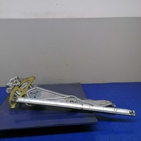 фото thumb №1, Toyota yaris i підйомник скло задня лівий