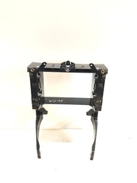 фото thumb №1, Рамка радіо кронштейн mercedes-benz оригінальний номер a2116800134