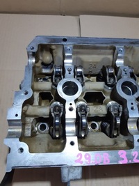 фото thumb №10, Audi q5 8r 3.2 fsi cal головка двигуна права 06e103404a