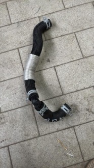 Купити Патрубок води шланг renault arkana 140554919r стан jak новий, фото thumb