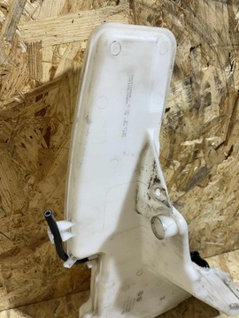 фото thumb №7, Бачок омывателя + помпа range rover evoque ii l551 k8d2-17b613-b