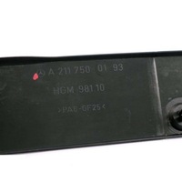 фото thumb №10, Mercedes w211 молдинг защита замка крышки багажника задняя a2117500193