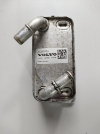 фото thumb №1, Volvo v60 d4 13r- радиатор масла 31293761