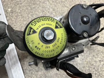 фото thumb №9, Насос тормозная abs sbc блок управления штекер mercedes w211 3.2 cdi 204 km bdb