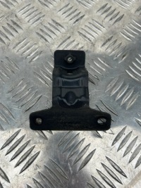 фото thumb №1, Верхній кронштейн захист радіатора scania next gen ntg