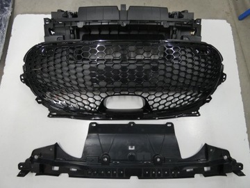 фото thumb №1, Решітка решітка радіатора smart 453 + основа + плита +спойлер