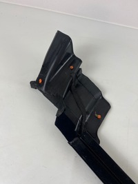 фото thumb №8, Tesla модель 3 права сторона планка /прокладка скла двері задніх 109050400f