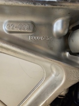 фото thumb №14, Ferrari sf90 stradale f173 поворотна опора лівий перед 343012 multimatic dssv