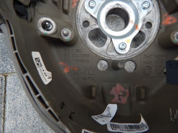 фото thumb №10, Audi q5 8r0 a3 8p0 - руль лепестки оригинал