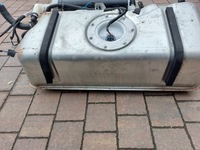 фото thumb №8, Бак топлива aston martin vantage 4.7 16r dg33-9c133-ad