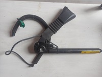 фото thumb №1, Opel meriva a пряжка передний поперечина безопасности 13130377