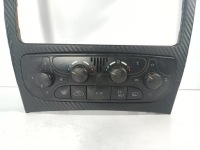 фото thumb №3, Mercedes w203 s203 00- панель обдув рамка радио оригинальный номер a2036804639