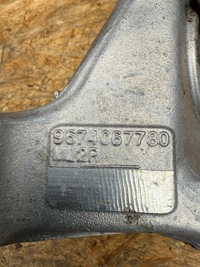 фото thumb №5, Кронштейн подшипник опоры полуось toyota proace 9674067780