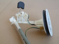 фото thumb №7, Audi a6 c5 2.7t quattro wksaźnik датчик рівня пального поплавок 221824