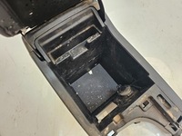 фото thumb №11, Subaru crosstrek 17-22 подлокотник бардачок туннель средний 92174fl000 usa