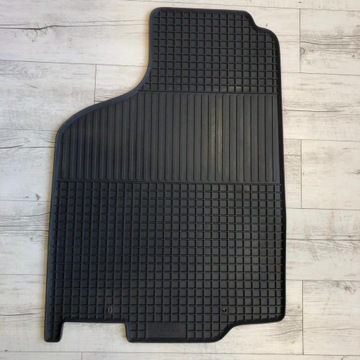 РЕЗИНОВЫЕ КОВРИКИ Schonek VW Polo 99-01