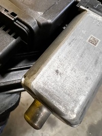 фото thumb №5, Підйомник механізм скло правий зад peugeot 3008 ii