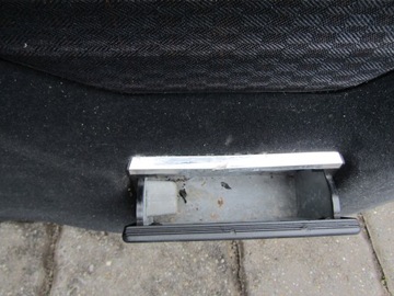 фото thumb №9, 1 mercedes w124 89-93 обивка дверь левая задняя чёрная