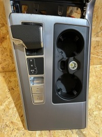 фото thumb №6, Dekor панель средний ручка выборщик audi a6 s6 c8 2018- оригинал демонтаж