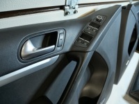 фото thumb №8, Vw tiguan середина обшивки обивка dynaudio 4szt