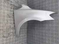 фото thumb №1, Крыло правый передний vw golf vii sportsvan