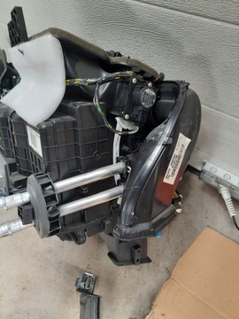 фото thumb №8, Peugeot 3008 1.6ehdi рестайлінг обігрівач кліматронік