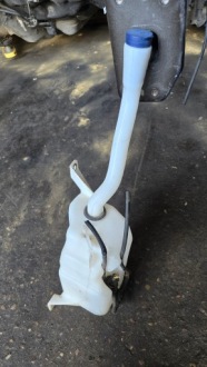 фото thumb №1, Бачок омывателя alfa romeo giulietta