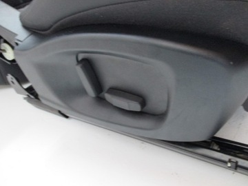 фото thumb №11, Оббивка шкіра сидіння jaguar e pace