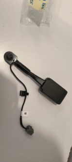 Пряжка клипса поперечина безопасности перед tesla model 3 y 17- с Разборки, фото thumb