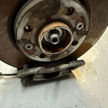 фото thumb №8, Renault zoe левая поворотный кулак амортизатор ступица