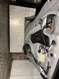 фото thumb №11, Двері оригінал лівий задня audi q5 8r