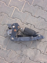 фото thumb №1, Замок кронштейн кабіни renault premium dxi volvo fe