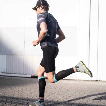 Spodenki biegowe COMPRESSPORT Run Under Control T2