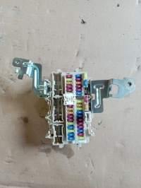 Купити Nissan qashqai 2 2 j11 коробка запобіжників 252307990a, фото thumb