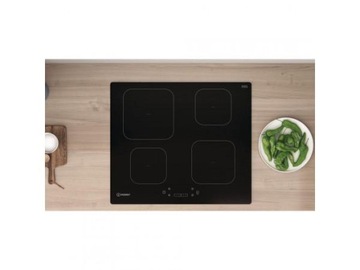 Индукционная варочная панель Indesit IS 15Q60 NE