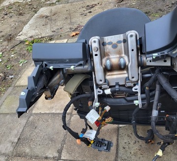 фото thumb №16, Peugeot 5008 i консоль навигация ремни датчик подушка air bag подушки kpl