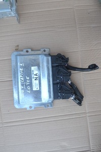 фото thumb №1, Бортовой компьютер блок управления двигателя renault clio v 1.0 tce